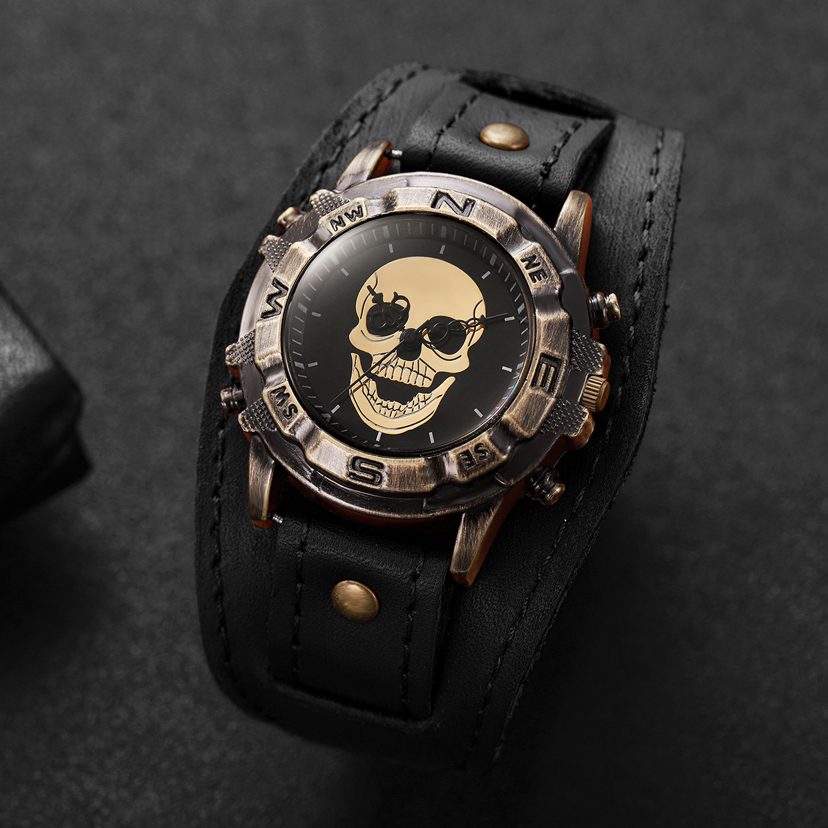 Vintage Skull Men Watch Wide D - مراجعة Leather Watch Band Men وسعره